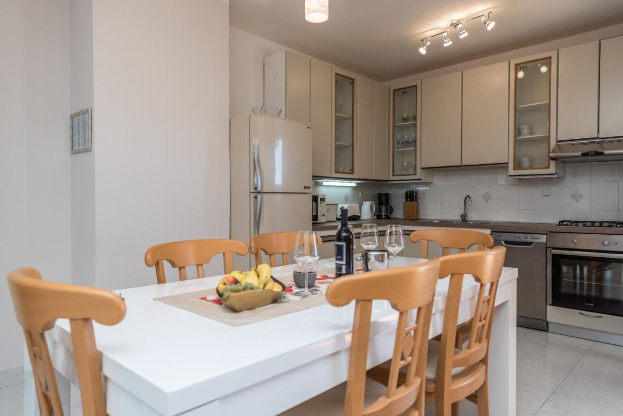 Stedi Apartment Lukoran エクステリア 写真