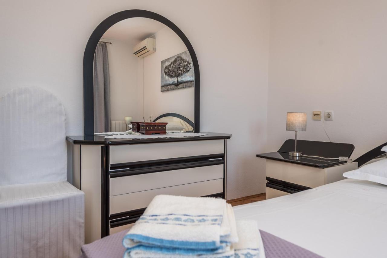 Stedi Apartment Lukoran エクステリア 写真