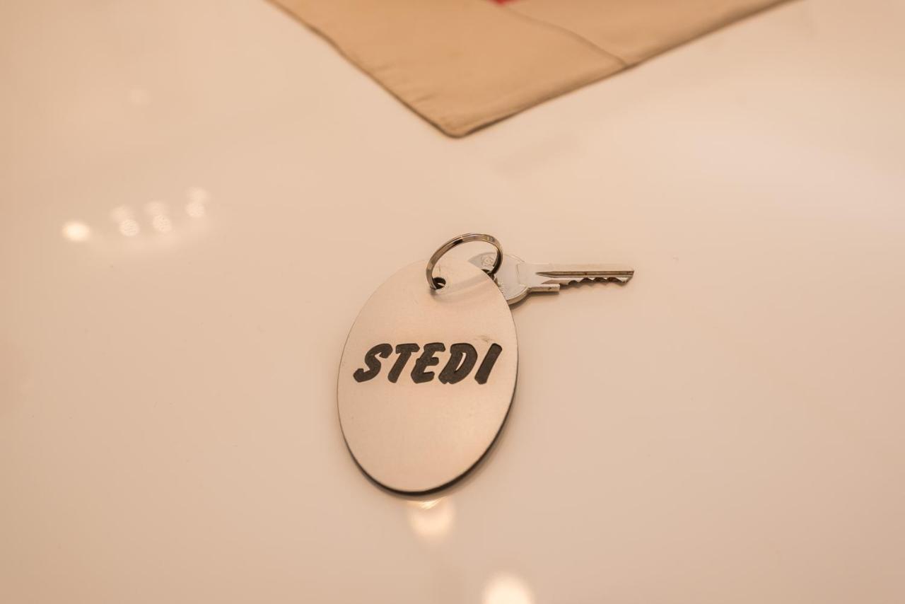 Stedi Apartment Lukoran エクステリア 写真