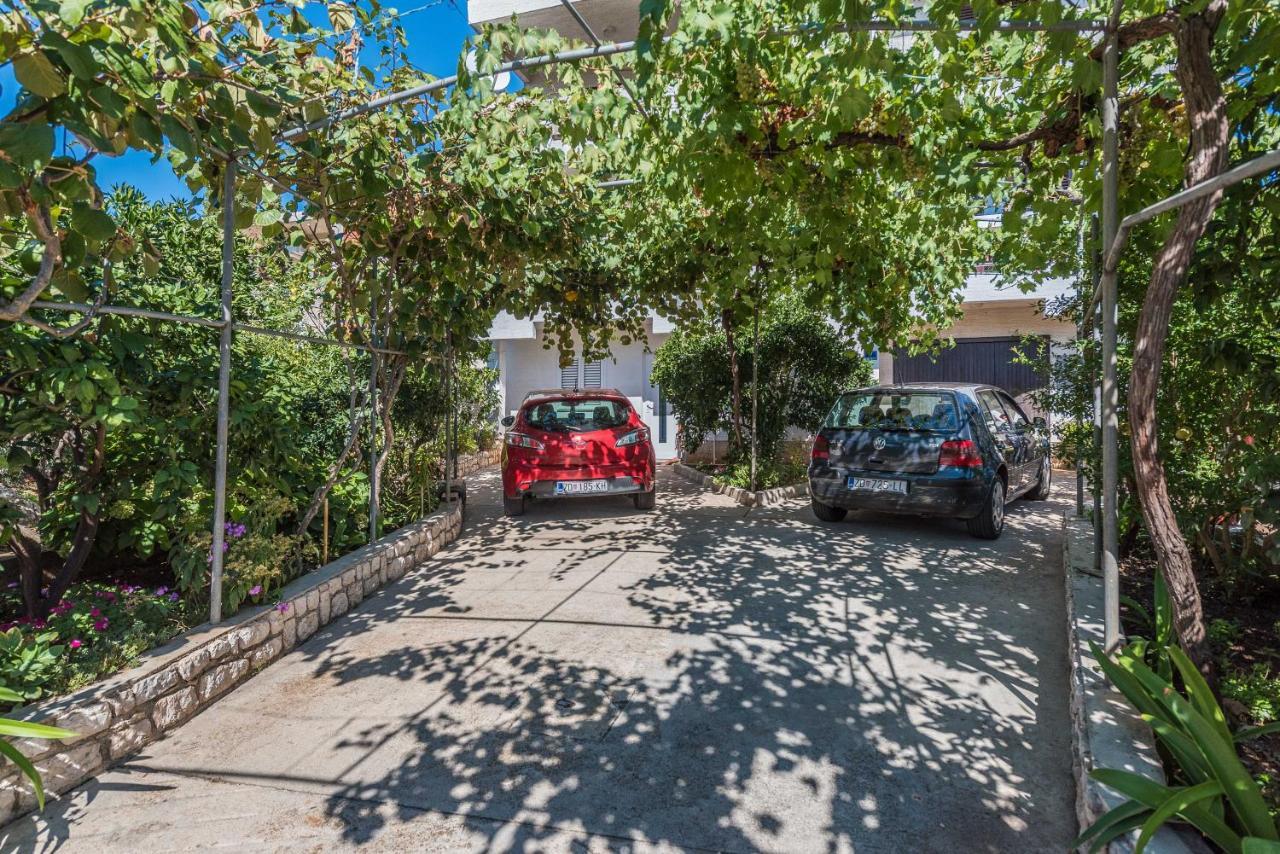 Stedi Apartment Lukoran エクステリア 写真